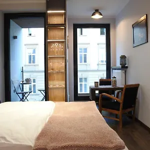 Boutique 109 - Old City, Luxury Apt. With A Garage Kraków